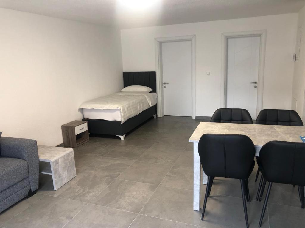 Erbacher Ferienwohnung 2 Erbach an der Danau Ngoại thất bức ảnh