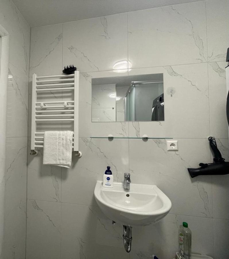 Erbacher Ferienwohnung 2 Erbach an der Danau Ngoại thất bức ảnh